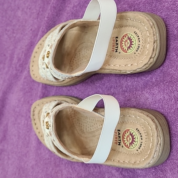NWOT Earth Spirit Sandals Size 6 - Picture 3 of 6